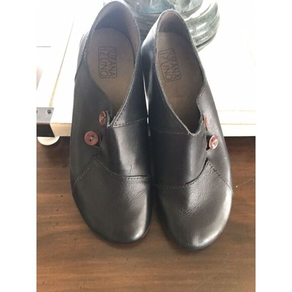 Suzana Izuno Womens 6 Flat Comfort Shoes Brazil Black Handmade Leather Round Toe - Picture 1 of 10